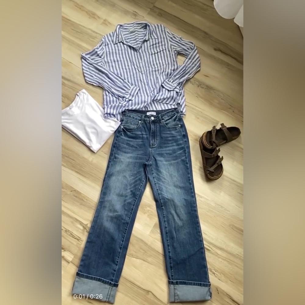 CLOSET CLEAN OUT!! 4️⃣ PIECES!! Classic pieces! 🌸👖